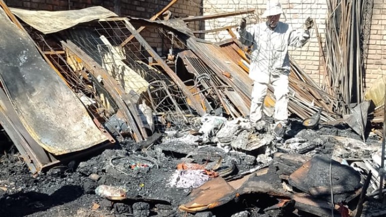 Perdieron todo por un incendio provocado con pirotecnia