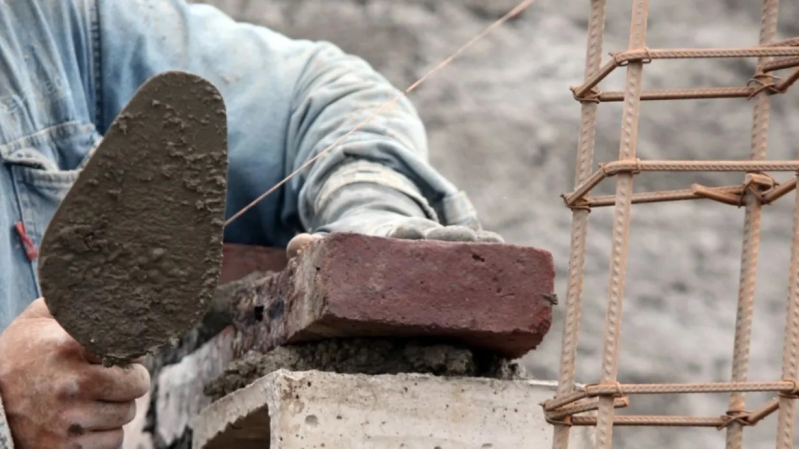 Durante el gobierno de Milei se perdieron casi 12.000 fuentes de trabajo