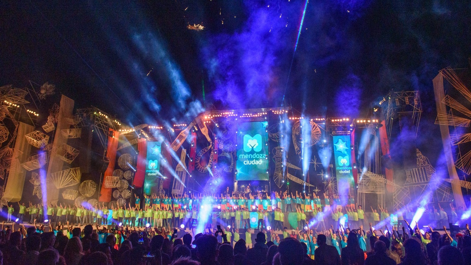 "Maridaje Mágico" y Abel Pintos en la Vendimia 2025 de Ciudad