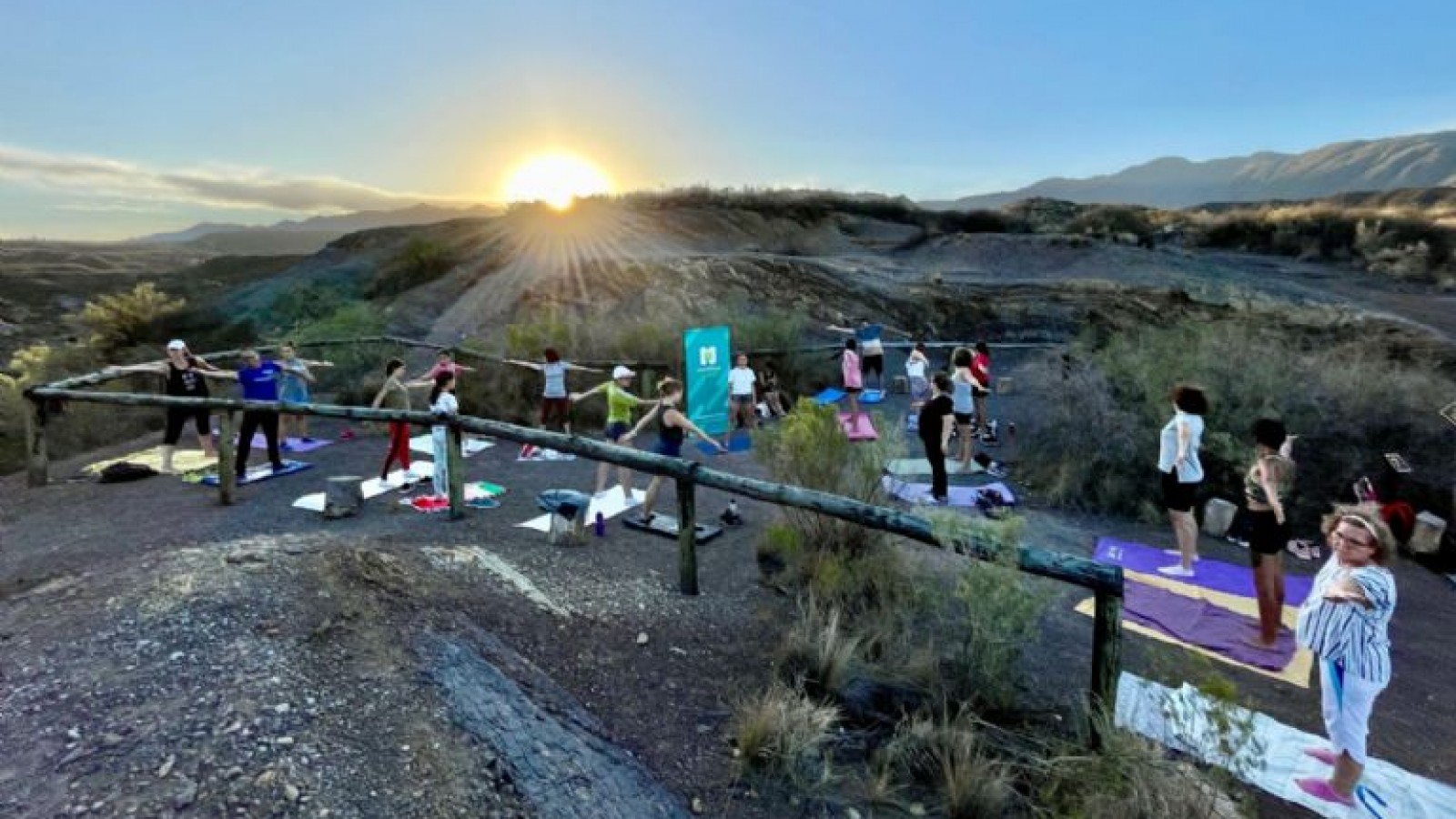 Yoga entre Cerros: una experiencia revitalizante en la Reserva Divisadero Largo