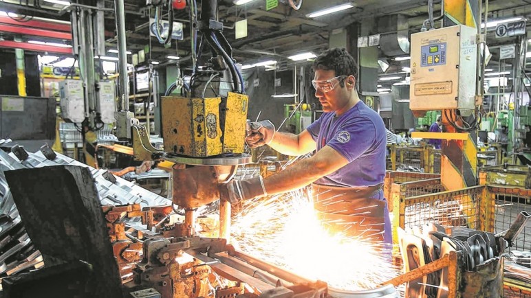 La industria metalúrgica acumuló una caída del 12,1% en 2024