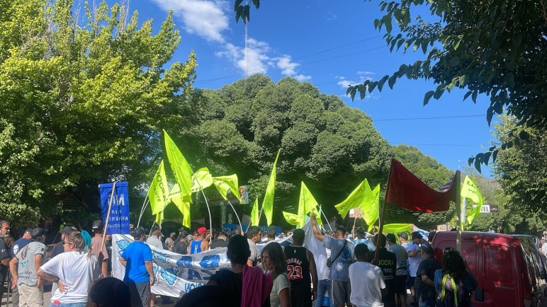 Arde Uspallata por el debate minero