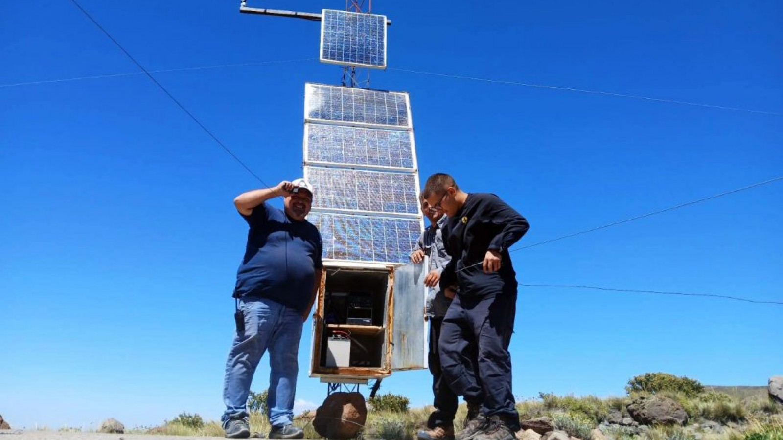 San Rafael mejora la conectividad para los puesteros con la recuperación de la repetidora VHF de Cerro Nevado