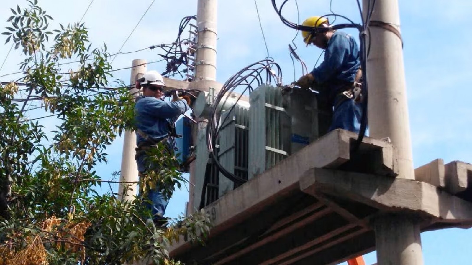 El gobierno de Mendoza mejora subsidios de energía eléctrica a personas vulnerables