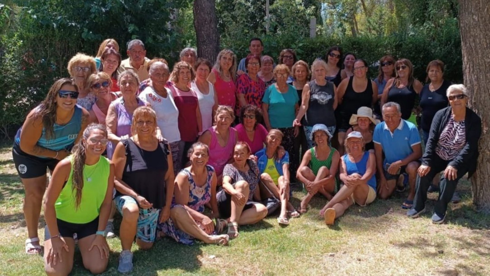 Los adultos mayores cerraron la temporada de colonia con un viaje especial