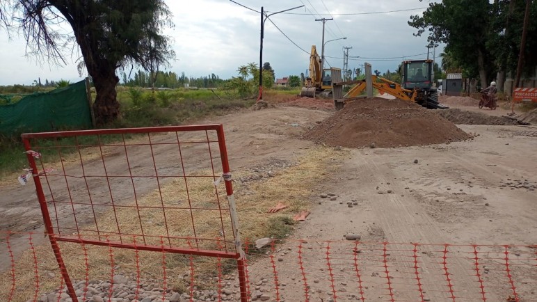 Sin Ambulancias, colectivos ni transportes particulares en Los Corralitos