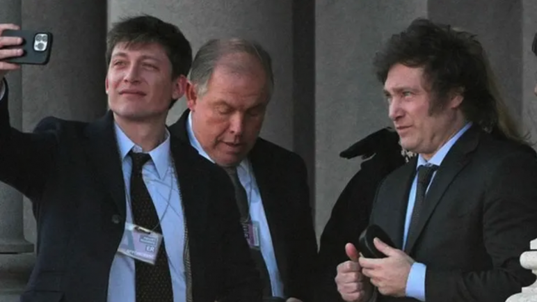 Milei al gobierno, Santiago al poder