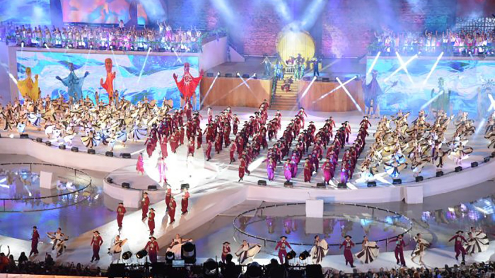 "Guardiana del vino eterno": la celebración de Mendoza y su Fiesta Nacional de la Vendimia