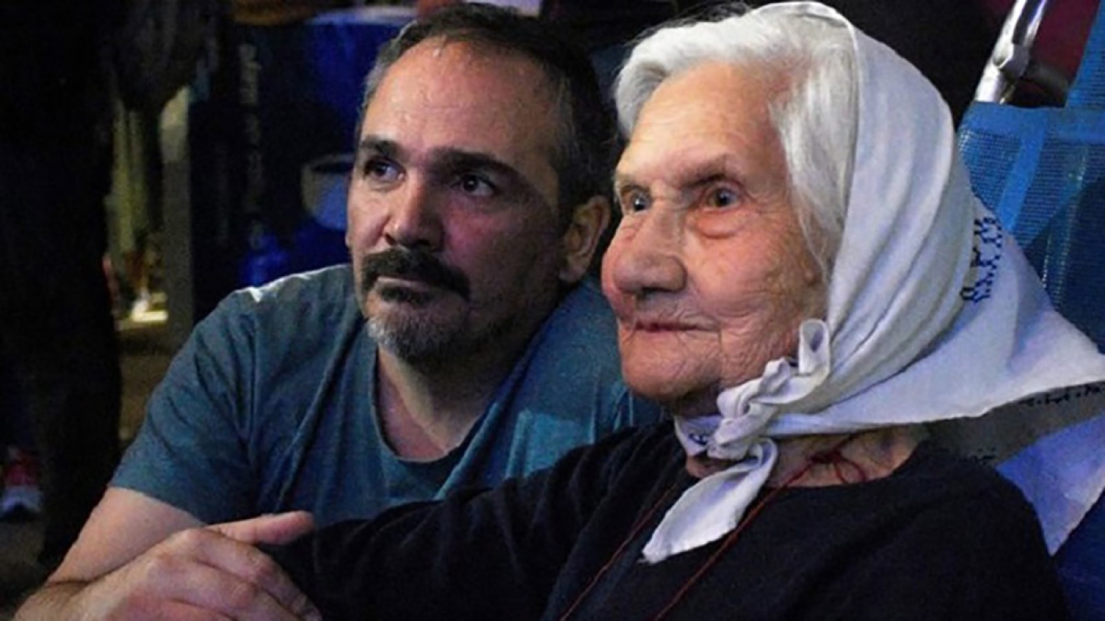 "Todo muy lindo, una lástima" y el compromiso por mantener viva la memoria desde el humor