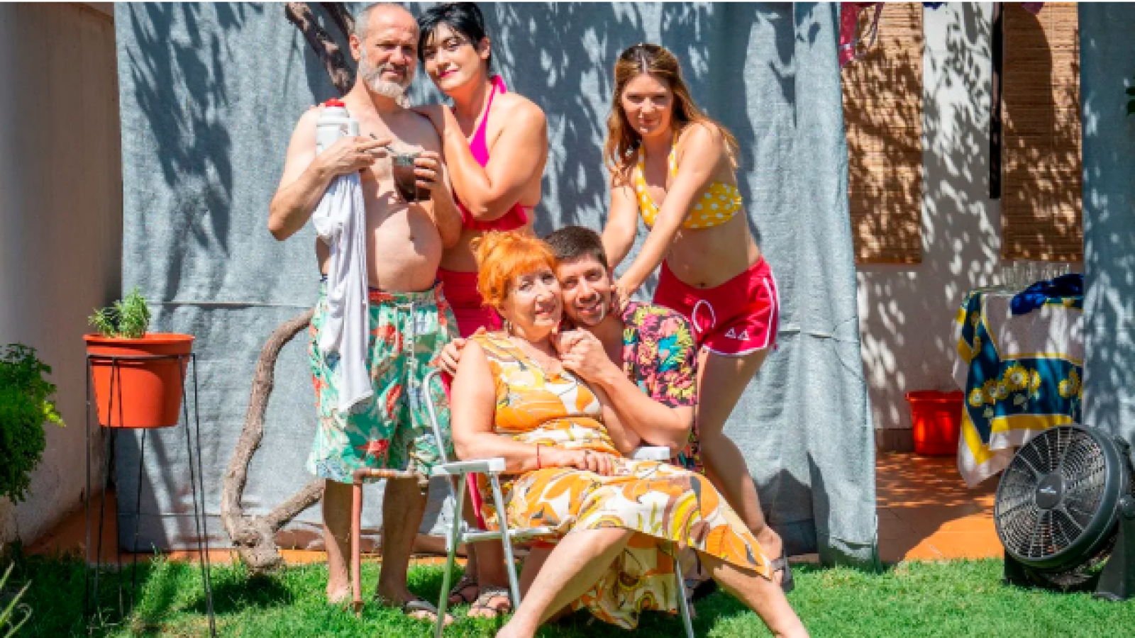 "Plan V": una comedia sobre las vacaciones que nunca llegan