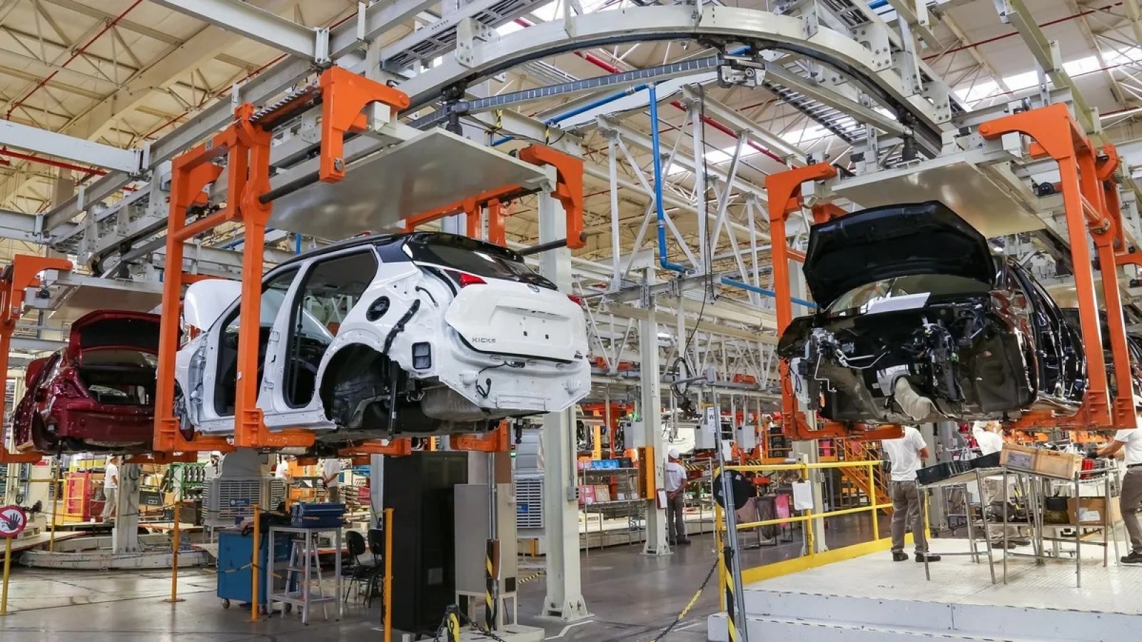 La automotriz Nissan se va del país por la crisis económica del gobierno de Milei
