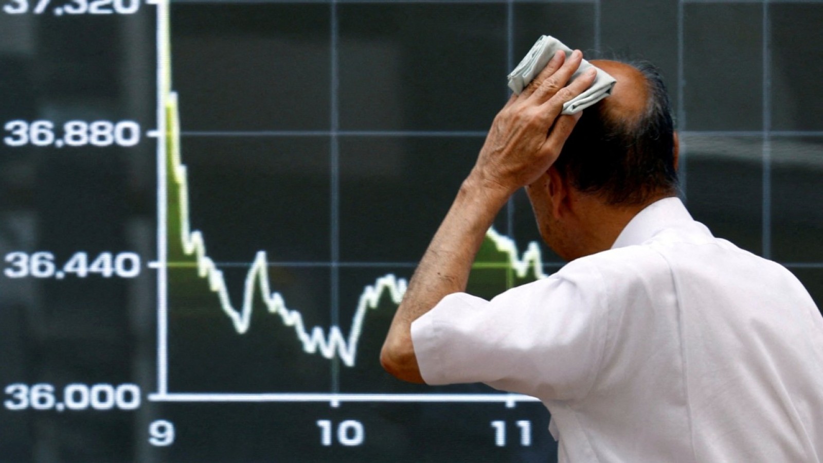 Se dispara el riesgo país y el dólar financiero alcanza los $1380