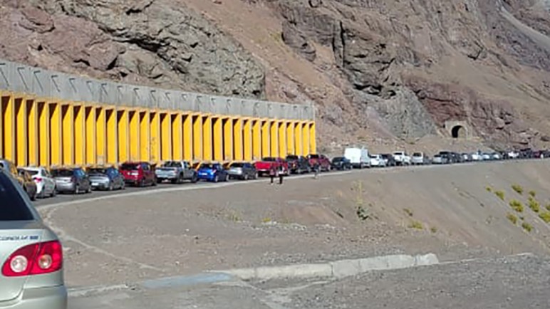 Paso Cristo Redentor: más de cuatro horas de espera