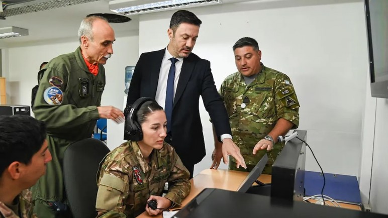 Contrario a la ley autorizan a militares detener civiles que cometan delitos