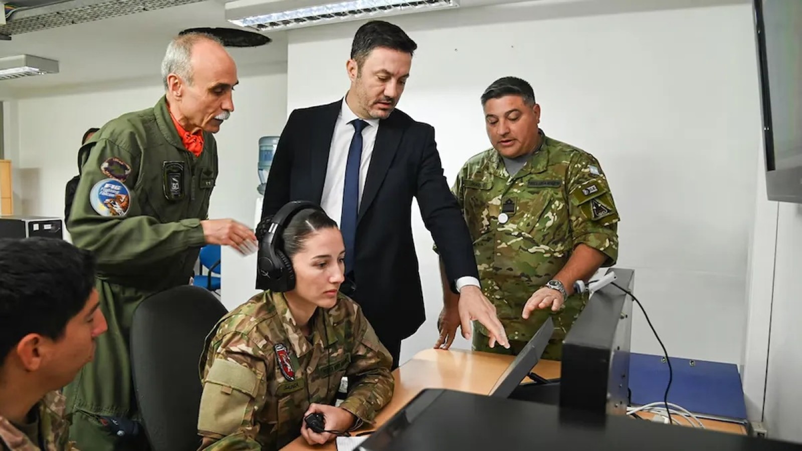 Contrario a la ley autorizan a militares detener civiles que cometan delitos