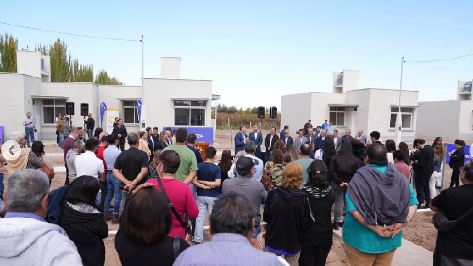 Junín celebró la entrega de 21 nuevas viviendas en Los Barriales