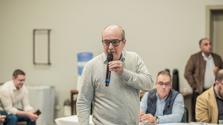 Rubén Panella fue elegido presidente del Foro Mundial de Cooperativas Vitivinícolas