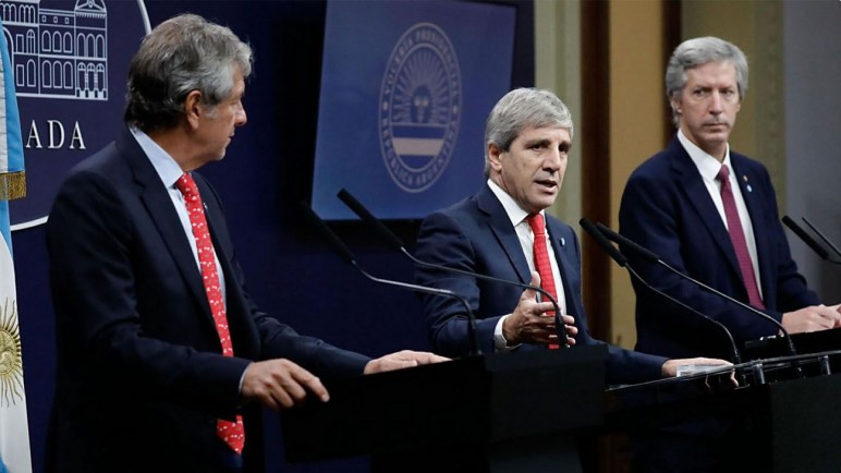 El gobierno de Milei presentó el Plan de Reparación Histórica de los Ahorros para blanquear dólares