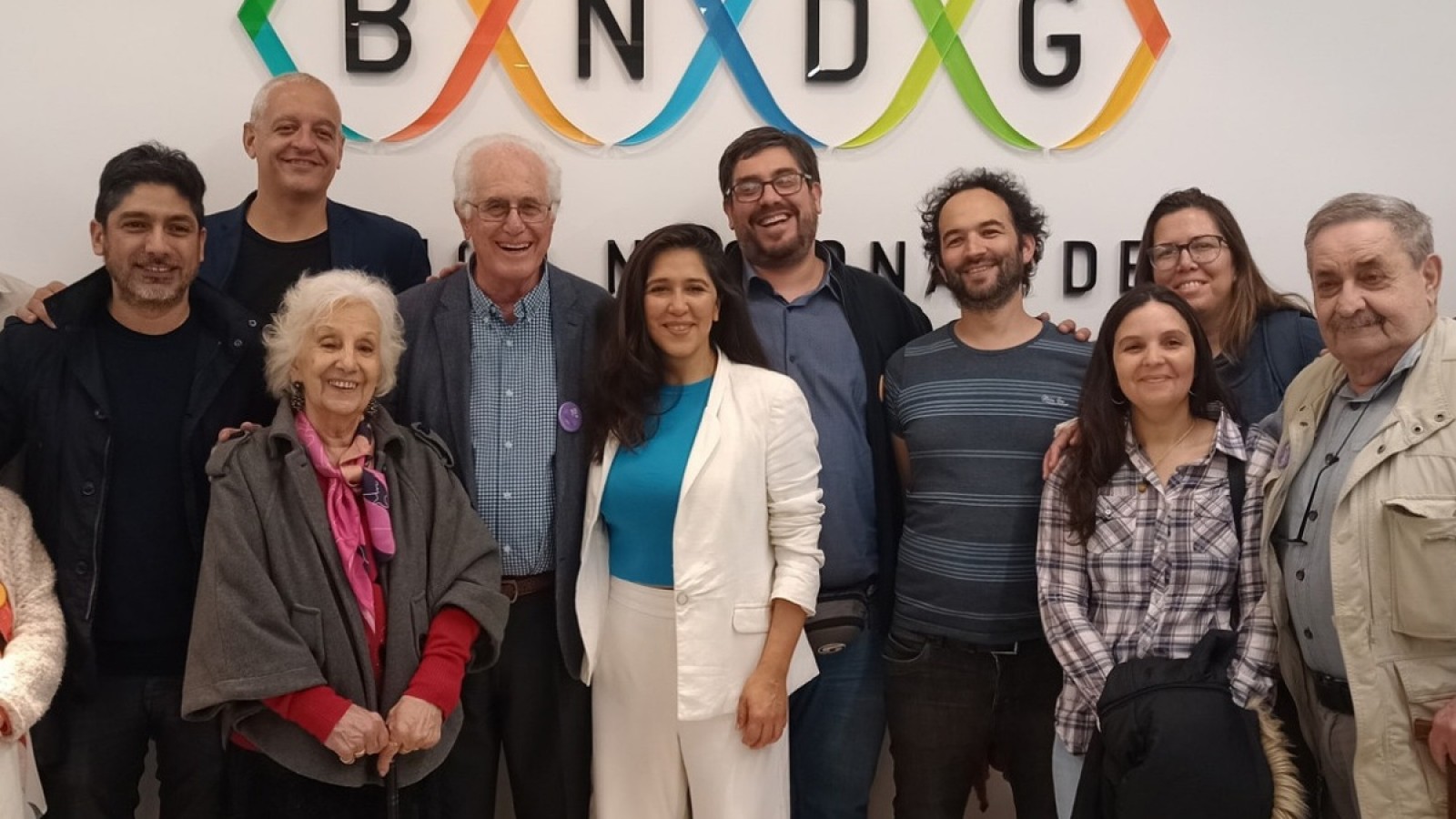 Milei transformó el Banco de Datos Genéticos y peligra la tarea de búsqueda de identidad