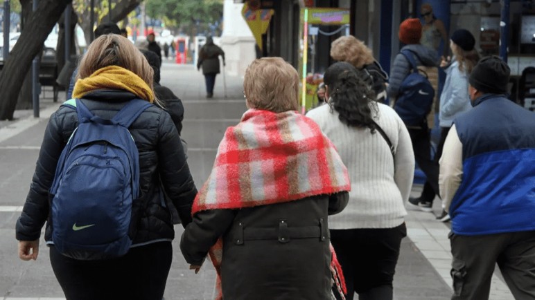 Anticipan jornadas de frío polar para el inicio de semana en Mendoza y el país