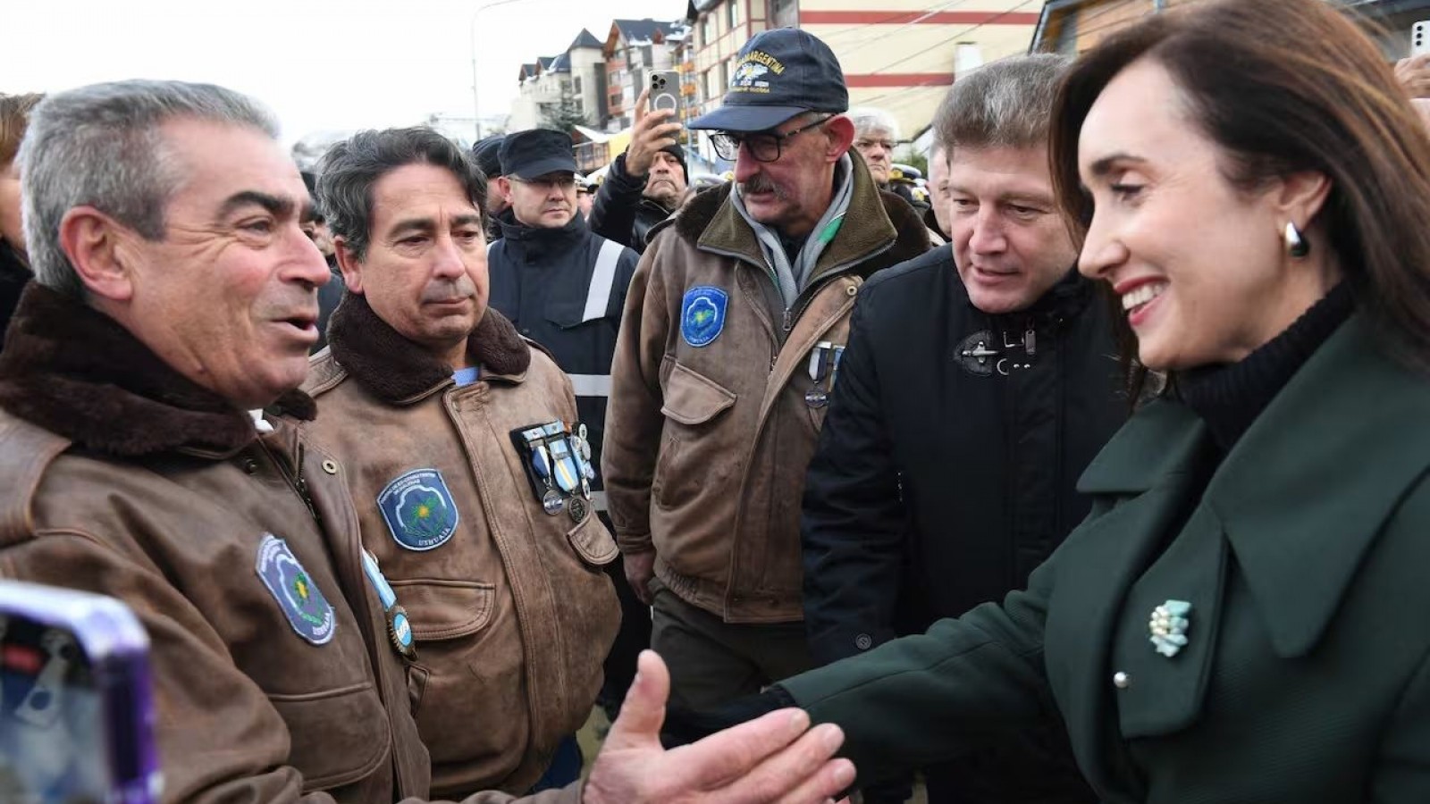 La vicepresidenta Villarroel nombró a exmilitar acusado de ocultar pruebas de la dictadura