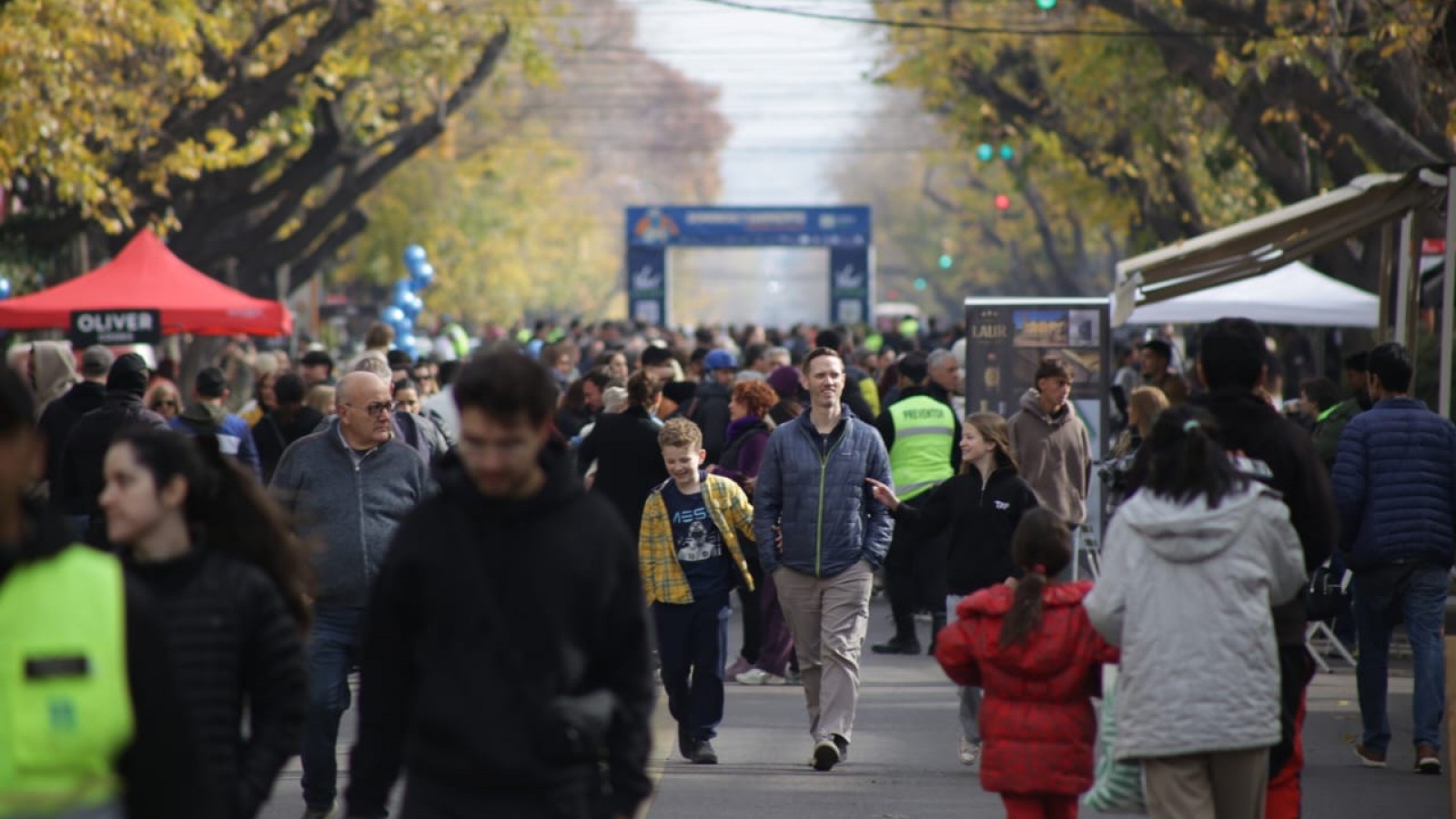 Éxito total en "Domingo en la Sarmiento": la Ciudad vivió una fiesta de sabores, música y turismo