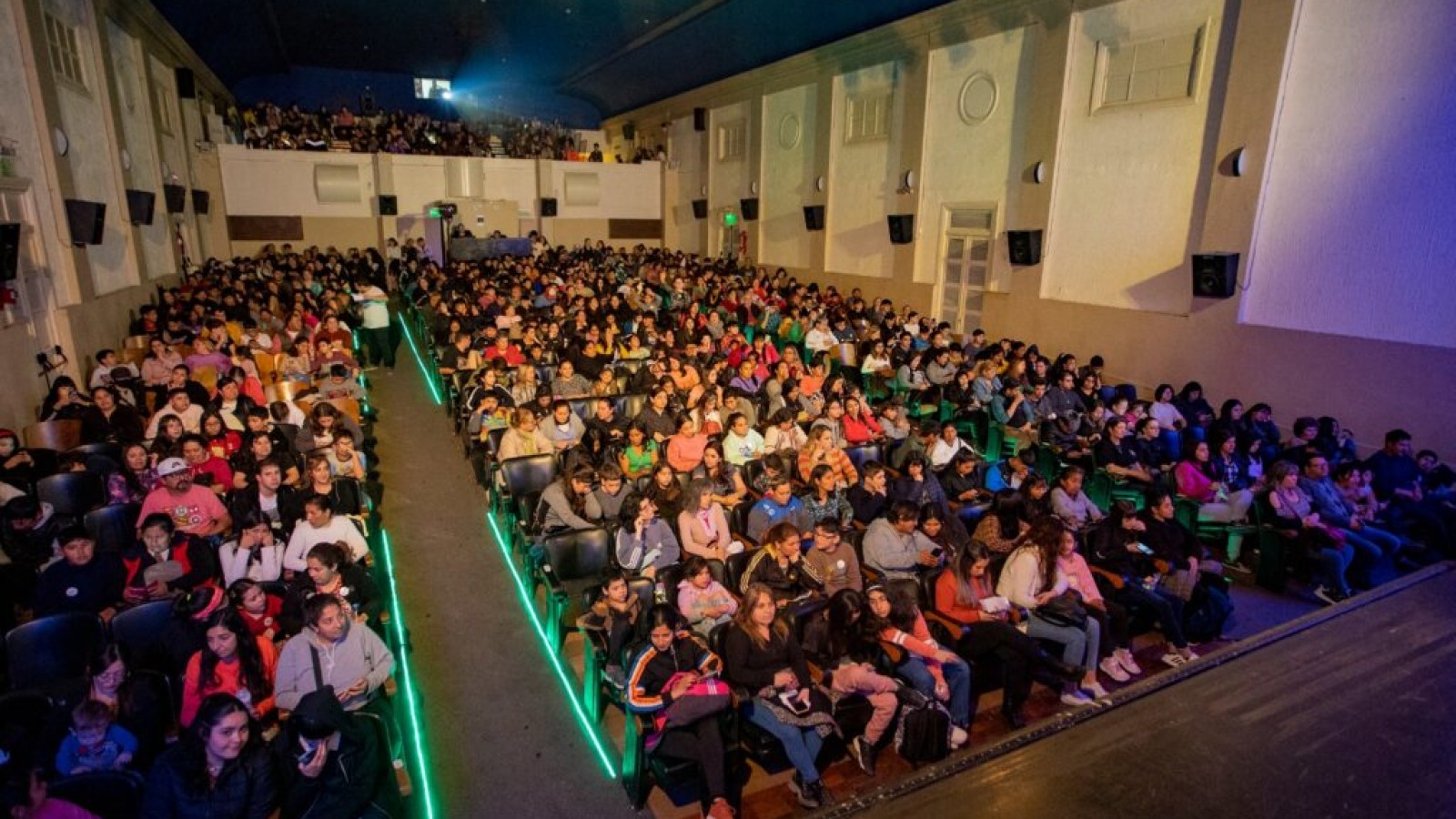 El Cine Teatro Imperial celebra 12 años de su reapertura con un mes repleto de cine, música y humor