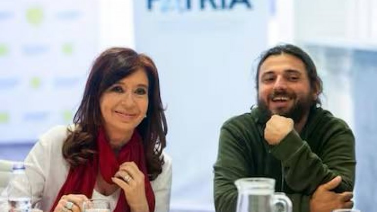 Fea noche para ser gorila: dos voces que traen esperanza a un pueblo castigado