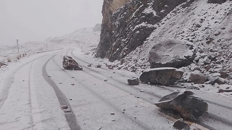 Por derrumbe e intensas nevadas el Paso Cristo Redentor permanecerá cerrado