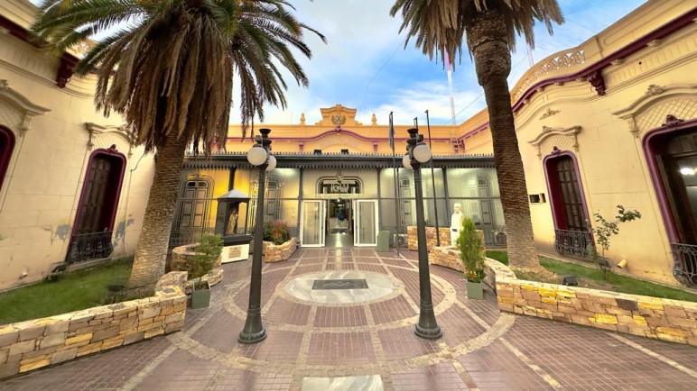 Maipú promulga la ordenanza "Ficha Limpia" para funcionarios públicos