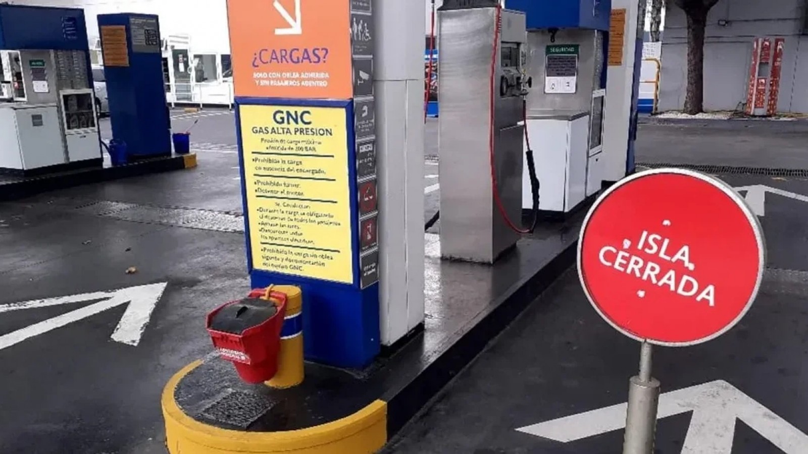 Milei fusiona dos organismos claves del sistema energético luego del faltante de gas