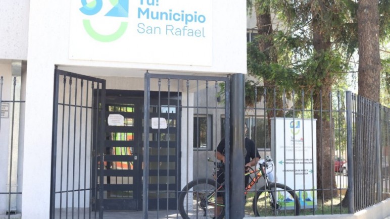 Acompañan a personas afectadas por la suspensión de pensiones por discapacidad