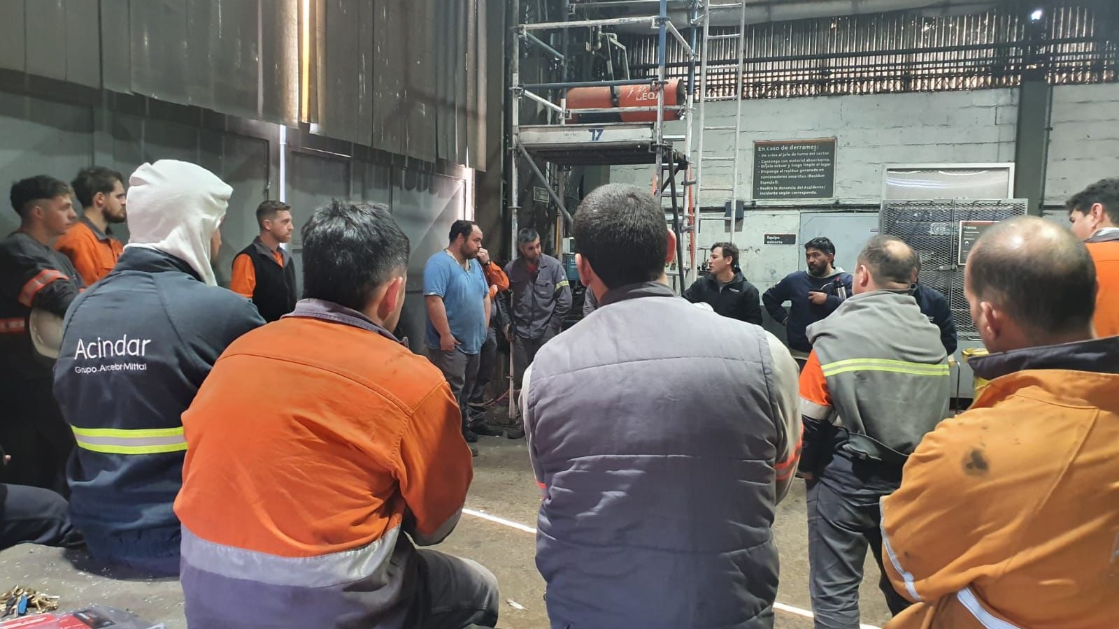 Paralización y suspensiones en Acindar por el freno de la obra pública y la baja en la construcción