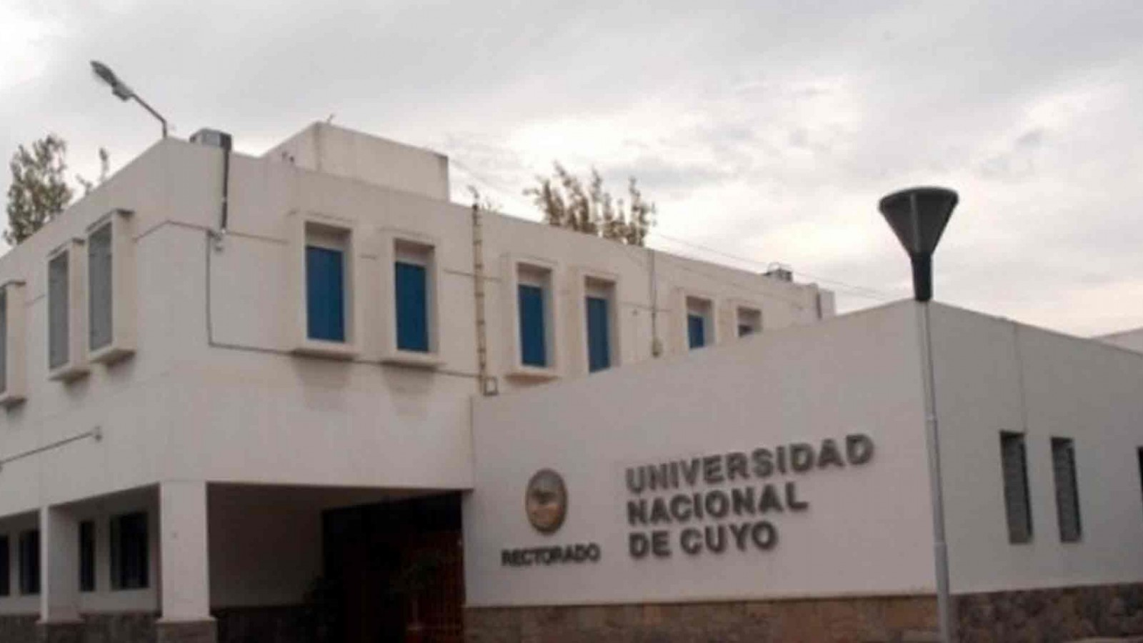 El gobierno de Milei otorgó un aumento a trabajadores universitarios por tres meses