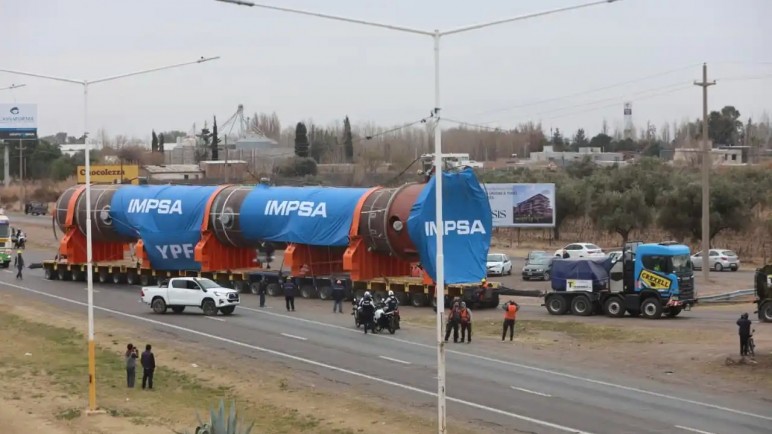 El traslado del reactor a YPF se demora unos días más a causa de Vialidad Nacional