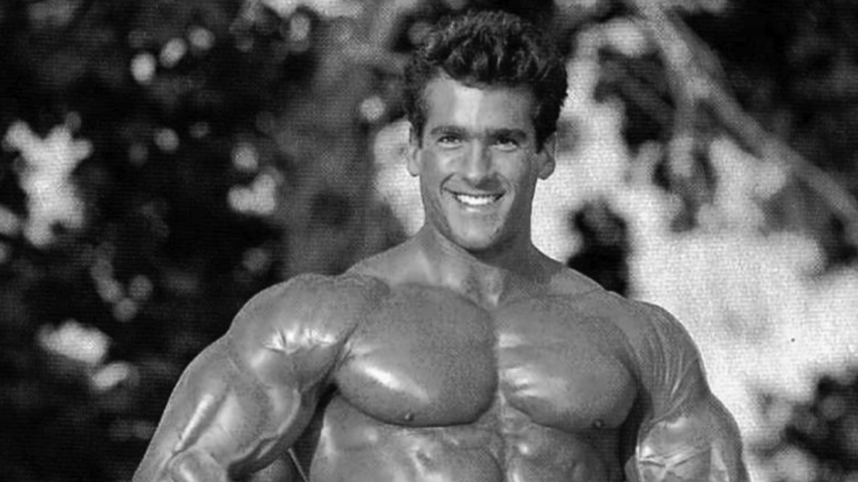 Fue un ícono del fisicoculturismo en los 80 y rompió el silencio: "Me cerraron las puertas en la cara"