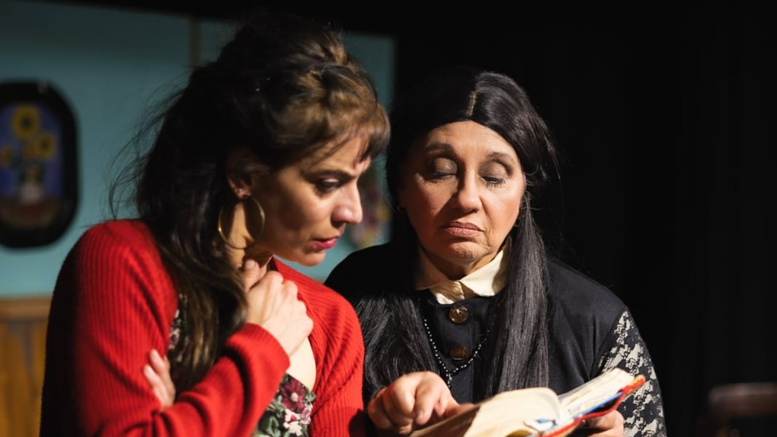 "Sangre en los Tacones": la comedia policial que regresa a las tablas para otra gran noche de humor