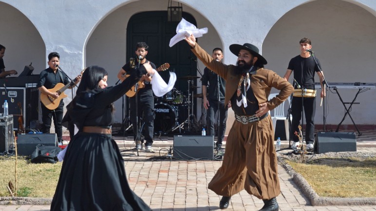 Agenda cultural en Maipú: peña, cine y stand up para disfrutar el fin de semana
