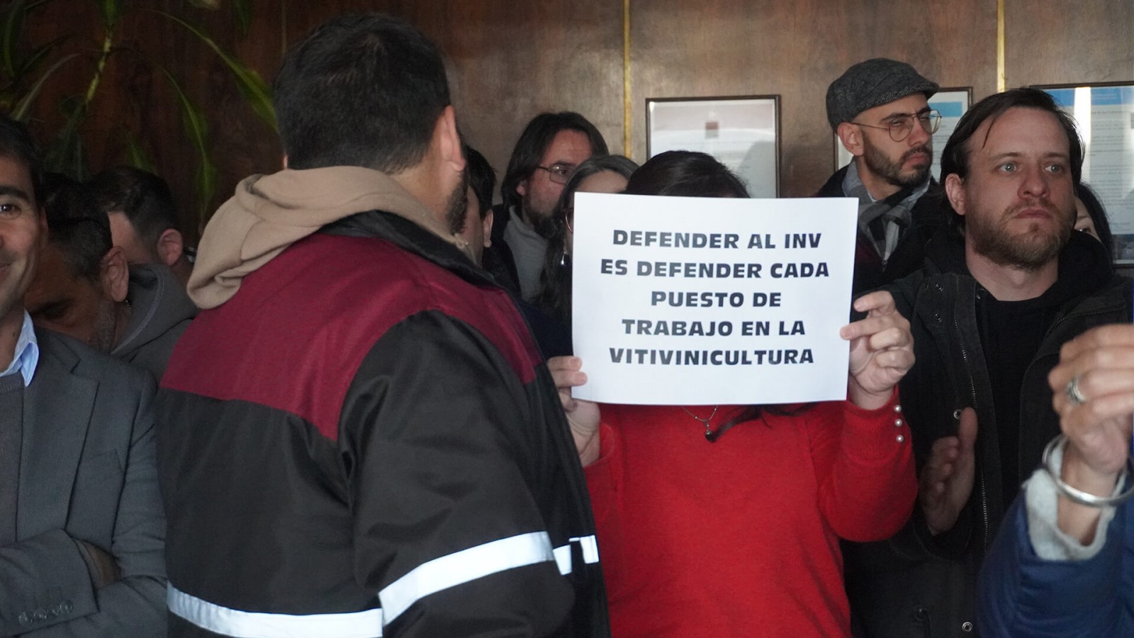 El gobierno de Javier Milei "desvinculó" a 49 empleados del INV en Mendoza