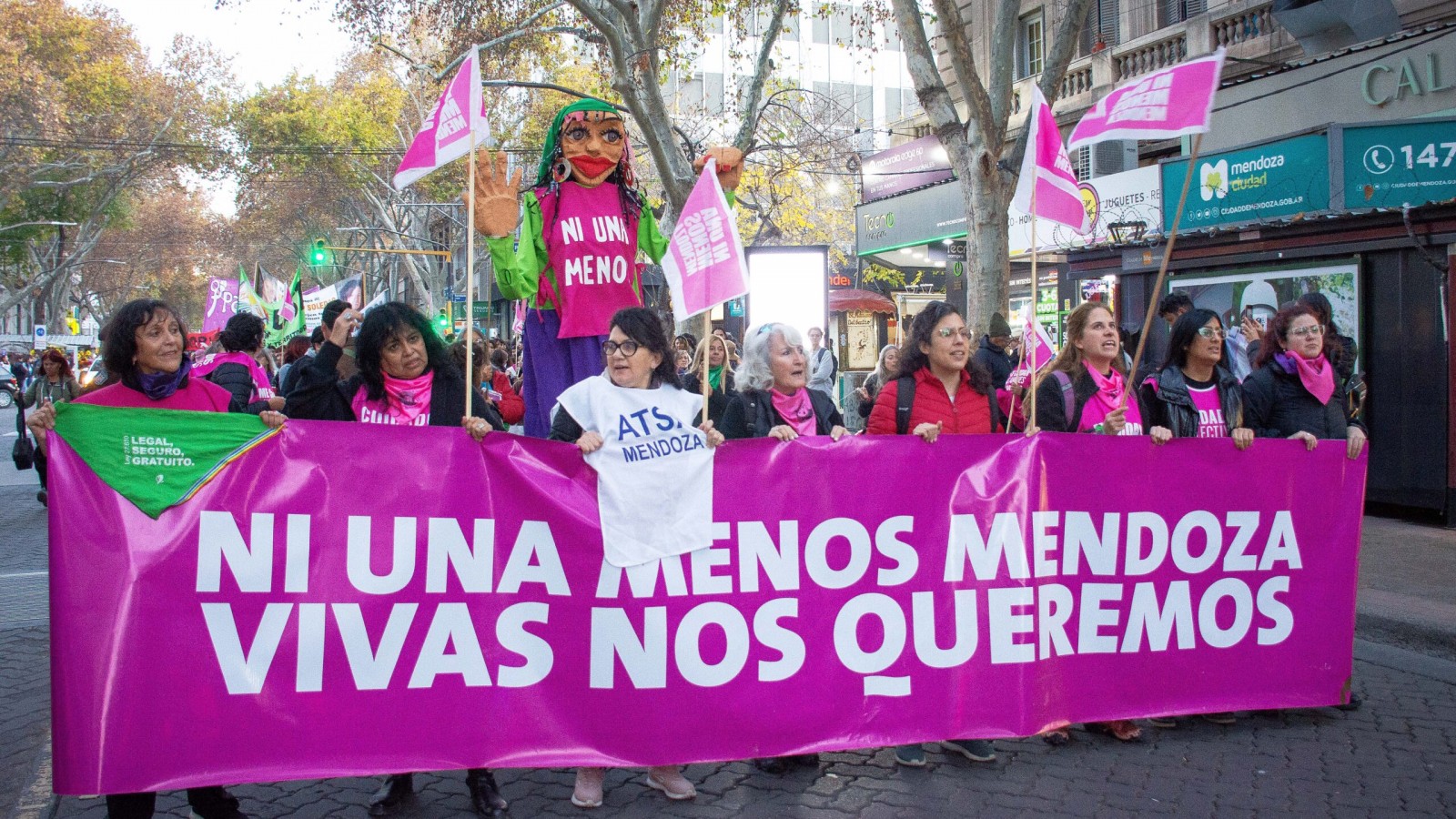 Ni Una Menos Mendoza denuncia persecución policial en sus asambleas