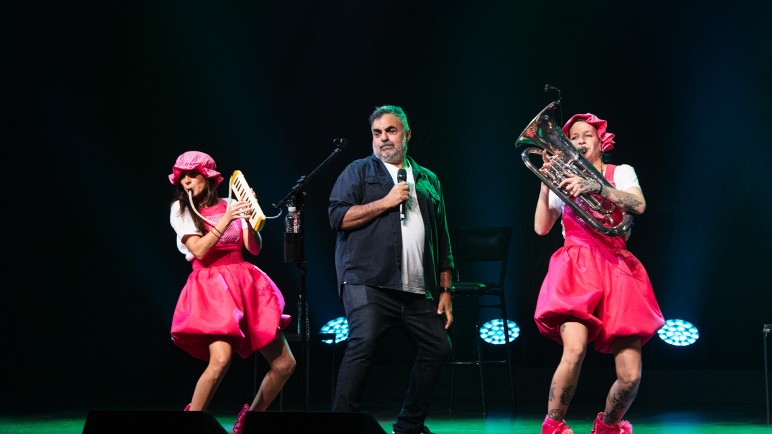 Roberto Moldavsky trae a Mendoza su nuevo show "Salud, Moldavsky y Amor"