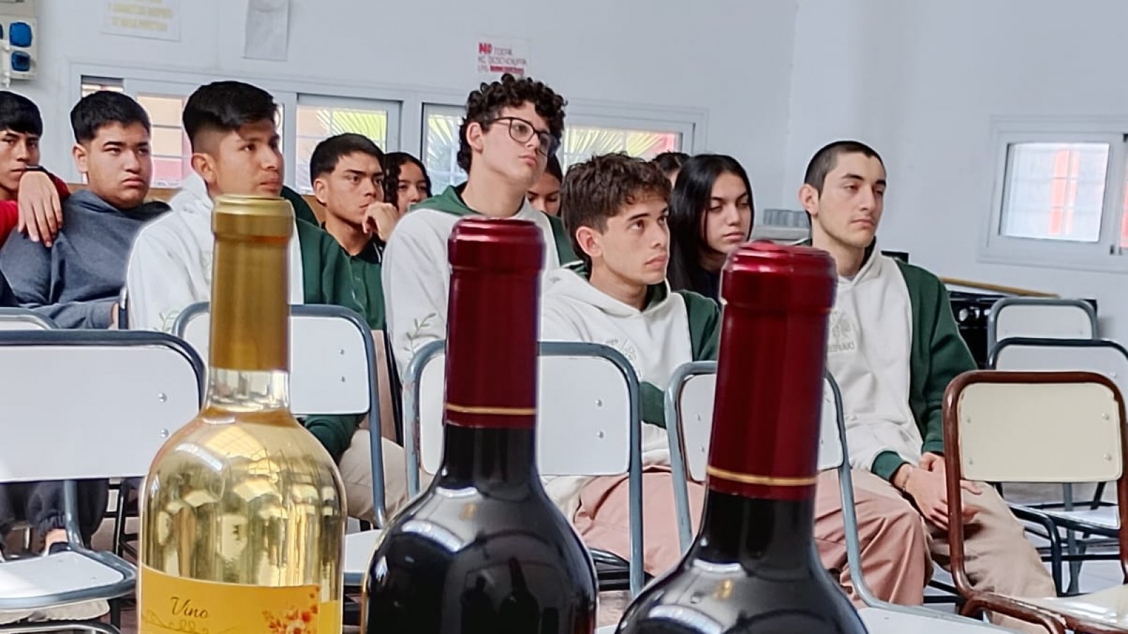 La Escuela 4-025 Los Corralitos presentó su línea de Vinos 2025