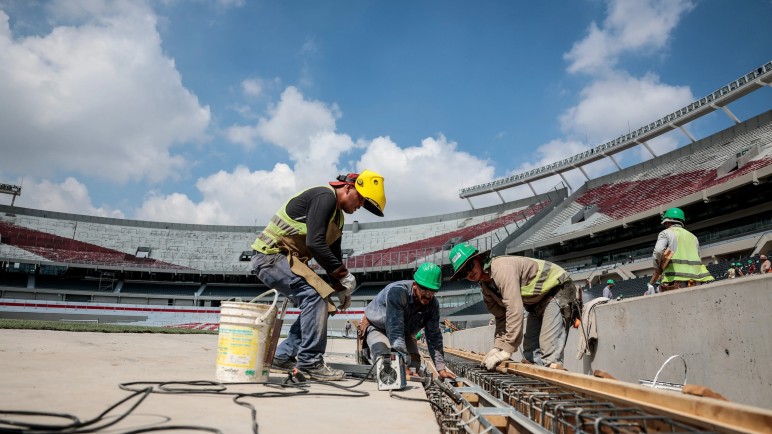 Varios sectores de la industria volvieron a tener bajas en agosto