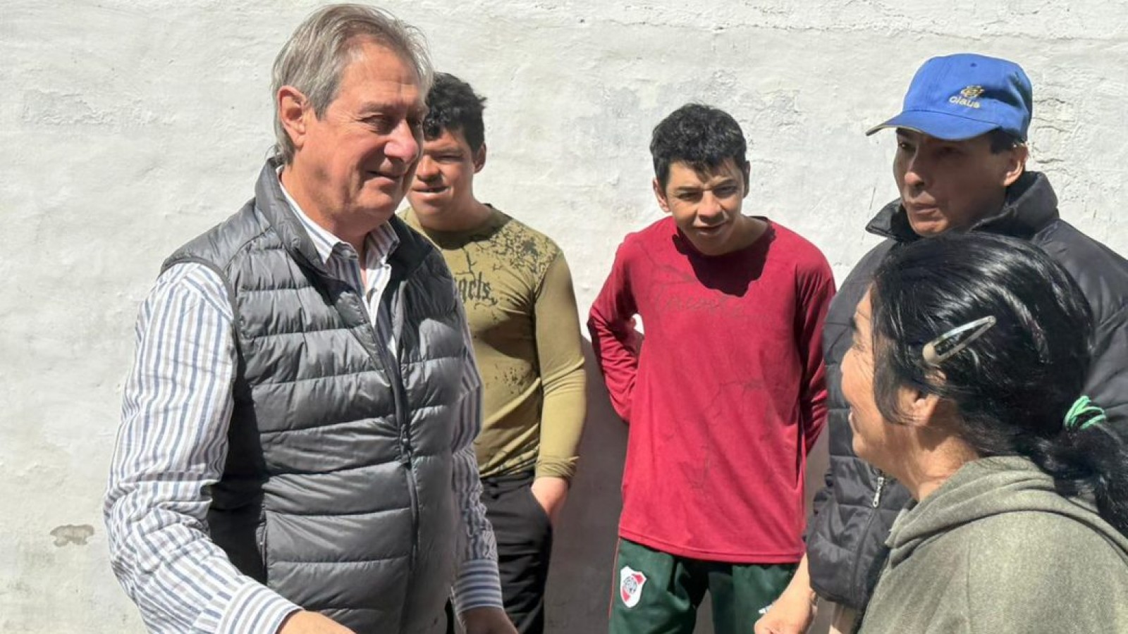 Omar Félix presentó obras en Punta del Agua y participó de los festejos por el 105° aniversario