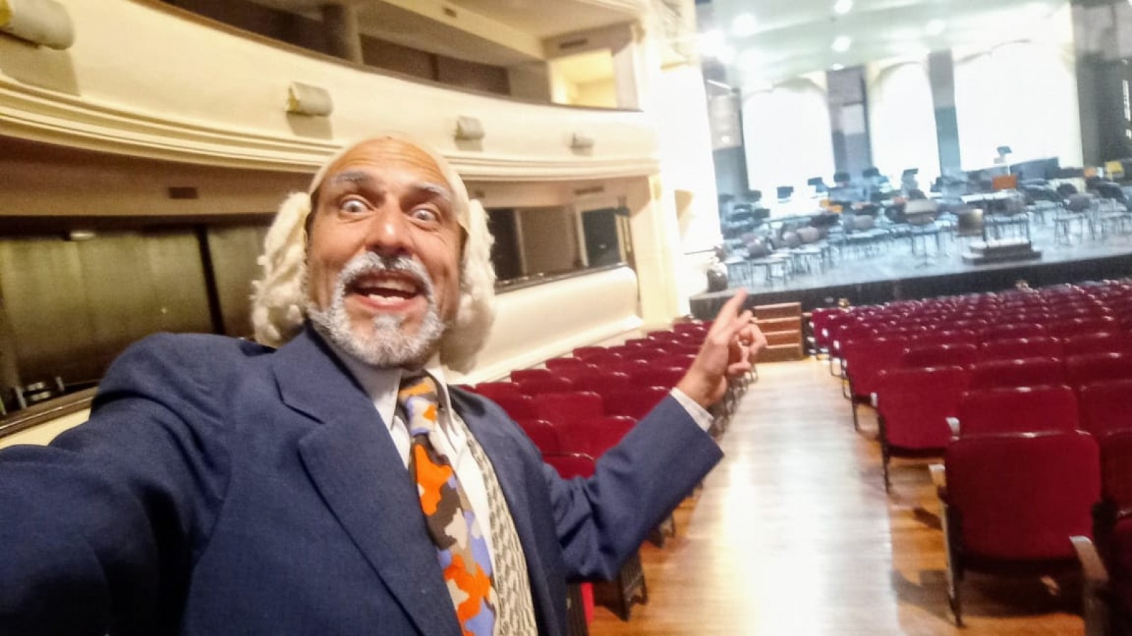 "De Profesión Contador" celebra una década de humor y reflexión en el Teatro Independencia