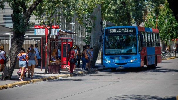 Importante aumento del boleto de micro de $1.200 desde noviembre y $1.400 en enero