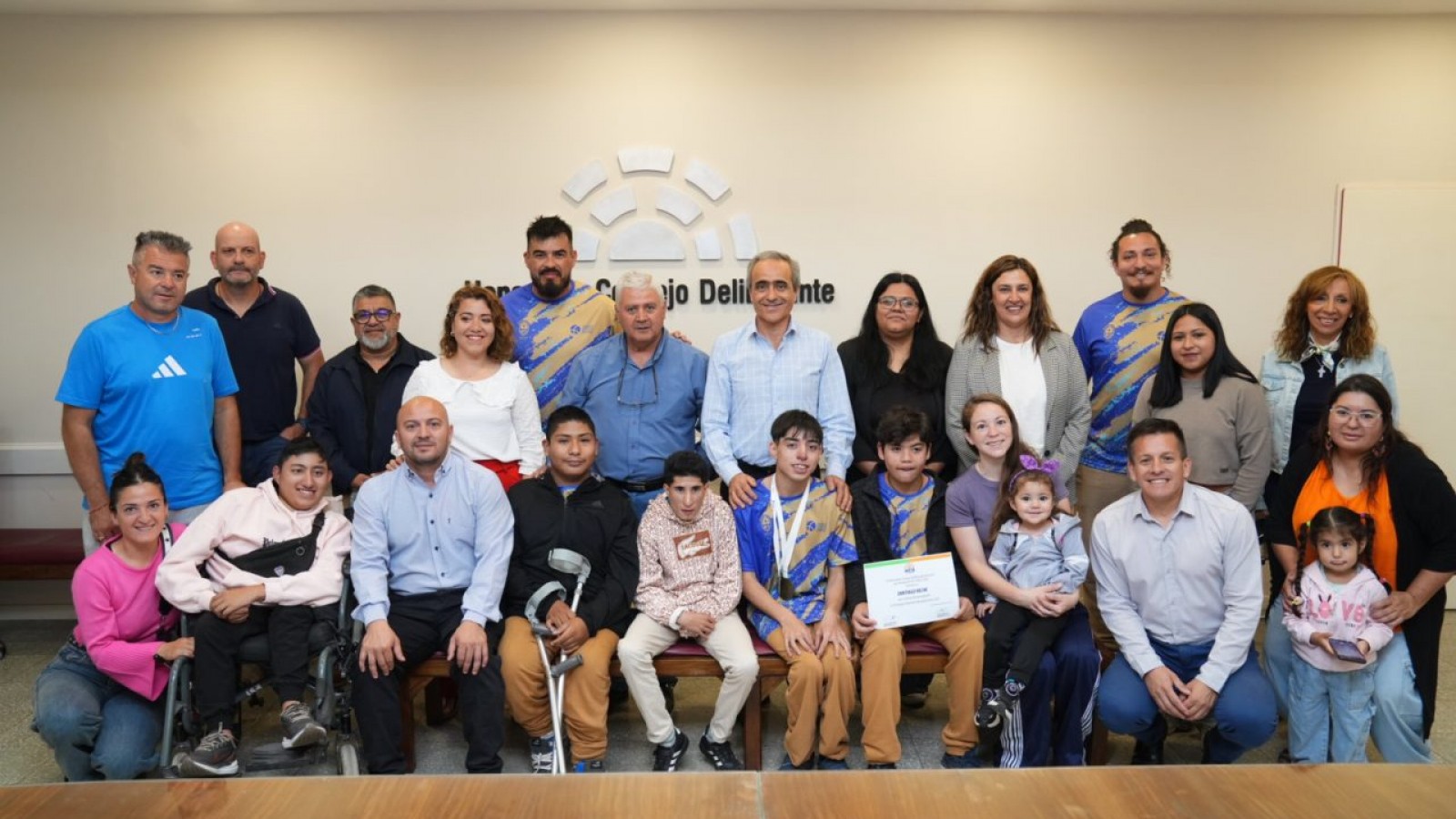 Junín reconoció a sus deportistas por su destacada participación en los Juegos Evita 2025