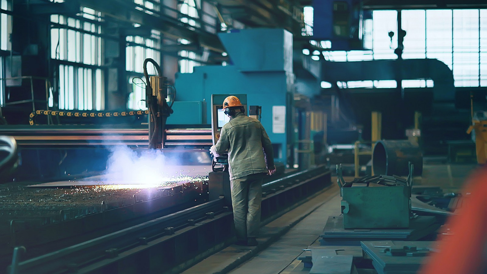 Se hunde la actividad metalúrgica en octubre y crece el desempleo en el sector