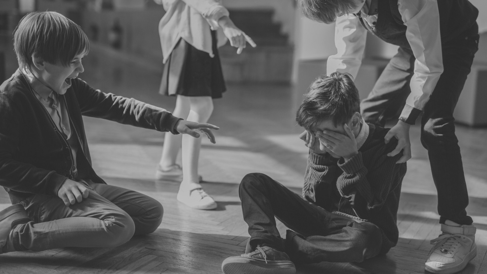 Aprueban la ley que sanciona a las familias de estudiantes que cometan bullying en las escuelas