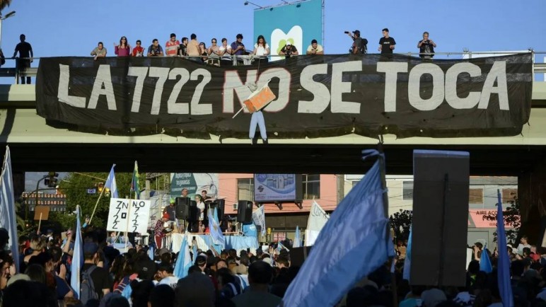 Del fuego a la pantalla: la protesta que se nos duerme